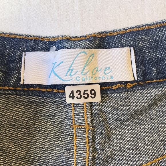 Khloe California Women Shorts M Blue Denim Cutoff Distressed Frayed Hem 1.5" - Picture 2 of 11